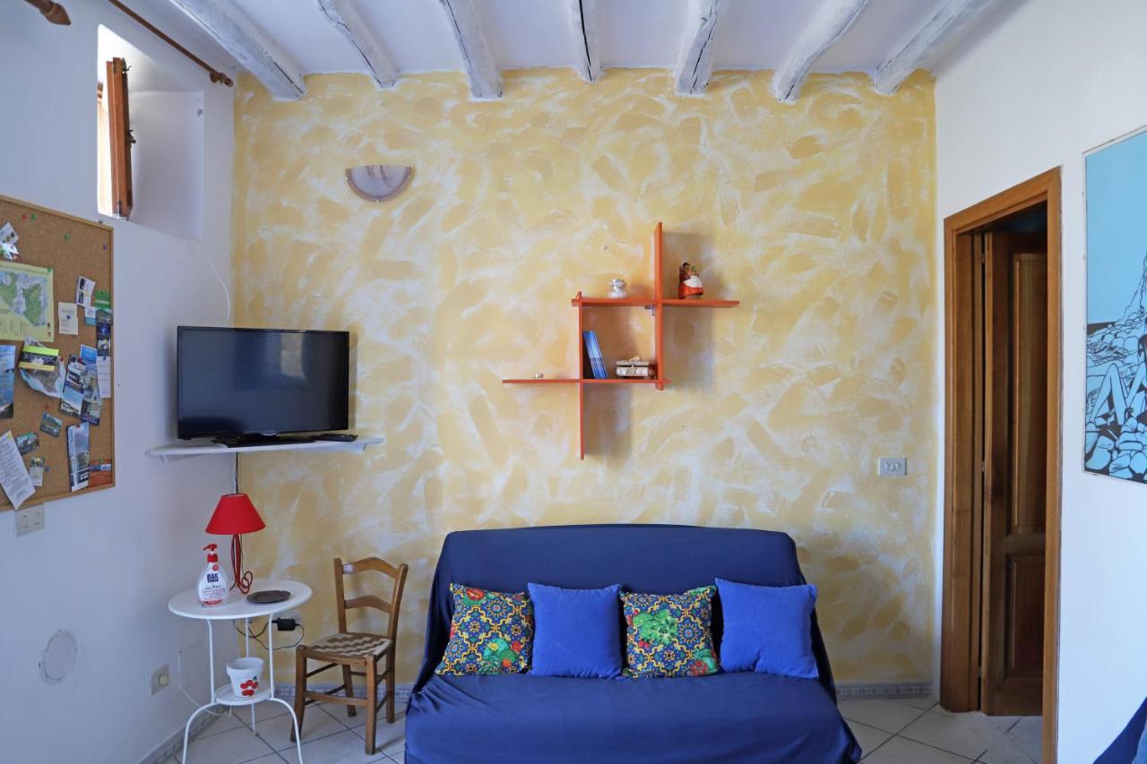 Villa Casa Vacanze Lorenzo à Malfa  Extérieur photo